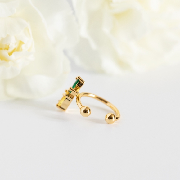 Pineapple Ear Cuff - Picture 4 of 8